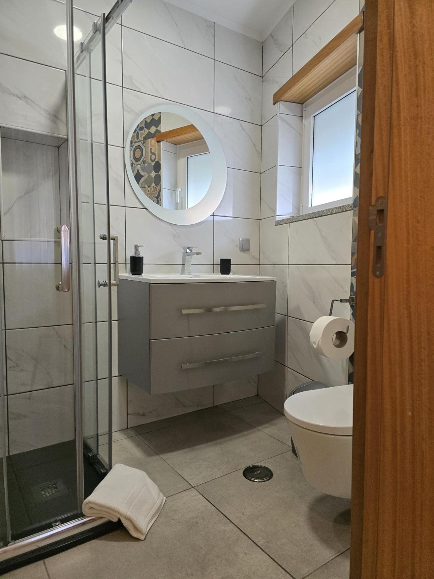 Lc'S Guesthouse لاغوس المظهر الخارجي الصورة